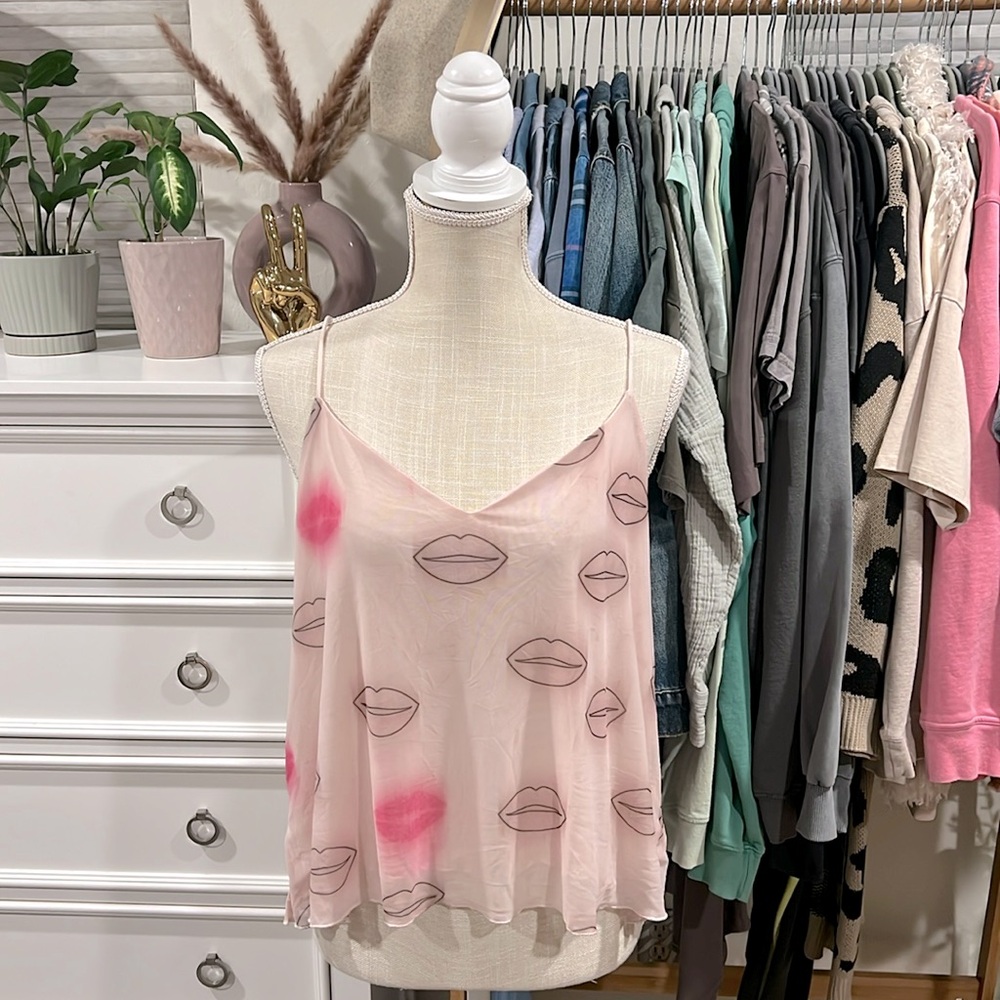 Chaser | All Over Kisses Mesh Cami Tank size Medium NWT